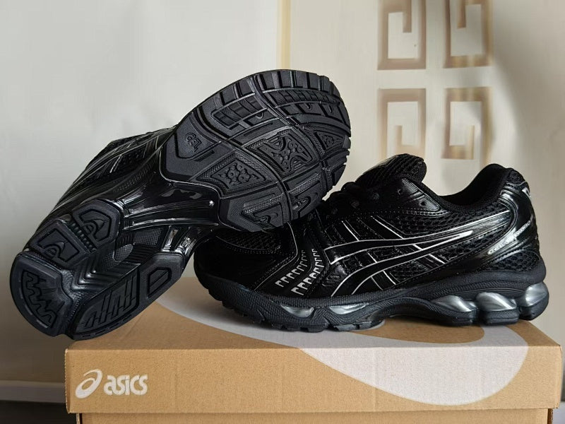 ASICS GEL-KAYANO 14 Sneakers